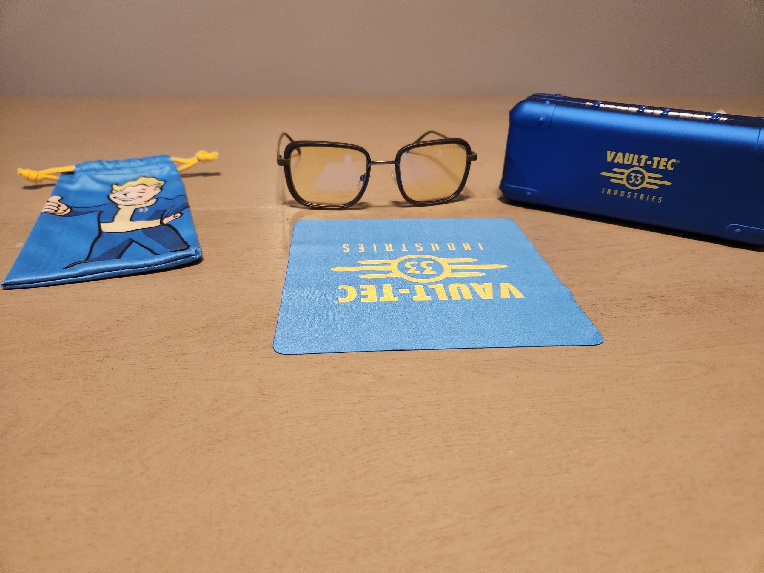 fallout 33 glasses