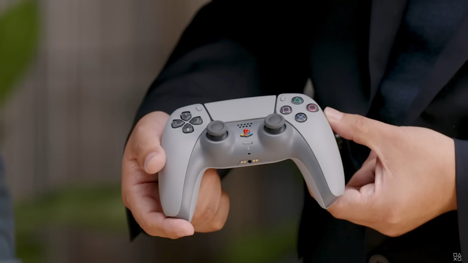 playstation-unveils-30th-anniversary-collection-including-ps5-pro-dualsense_feature
